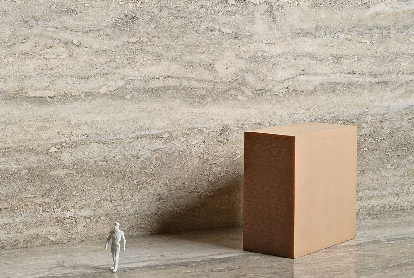 INVICTUS  / BEIGE
